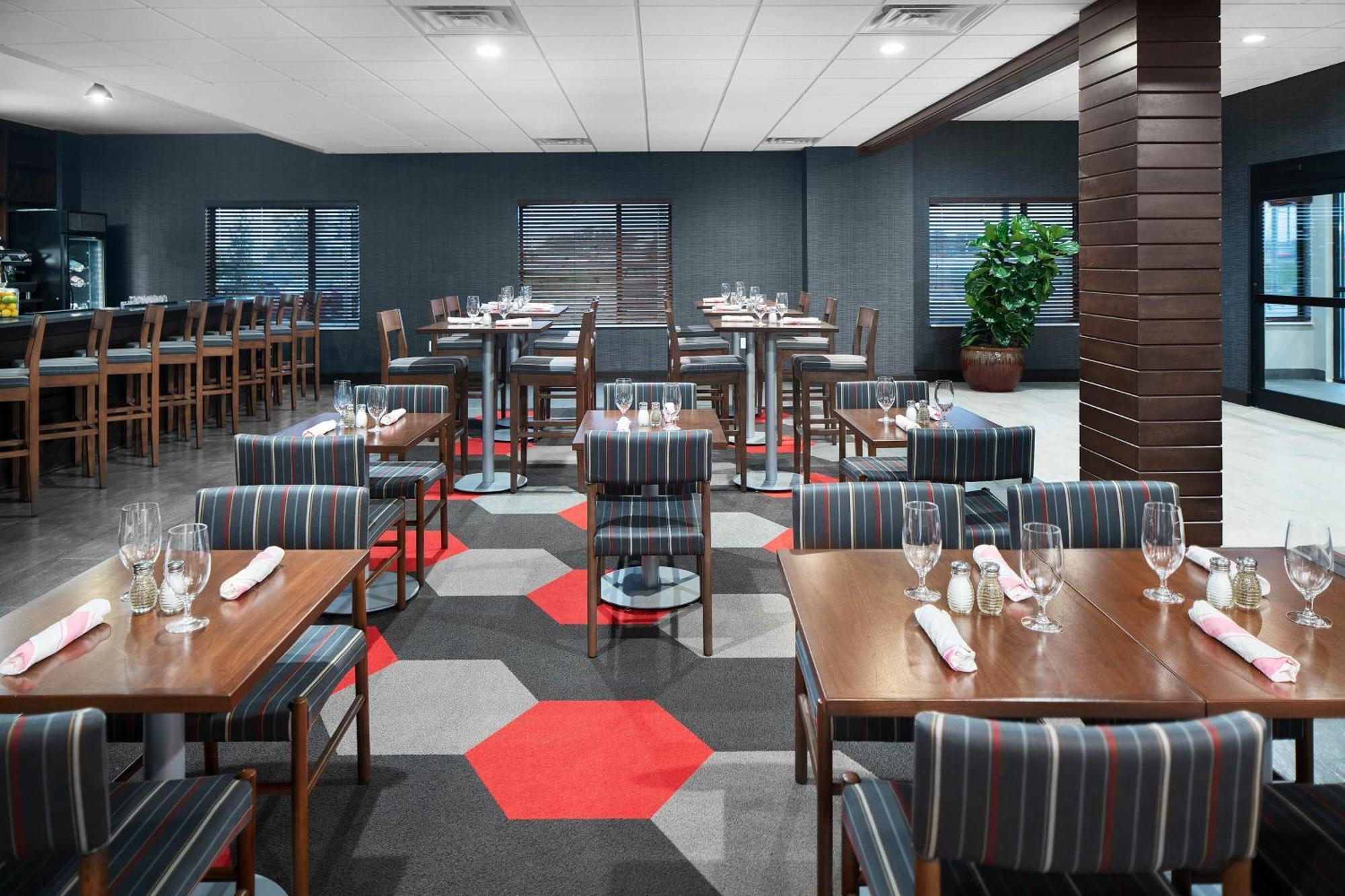 Four Points By Sheraton Oklahoma City Airport Exterior photo